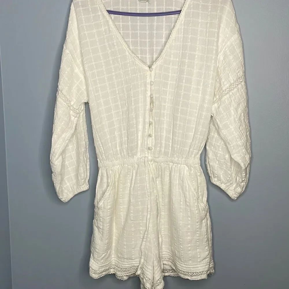 Aerie White Romper with Pockets Medium